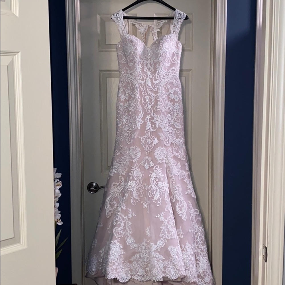 Essence of Australia Bridal Gown